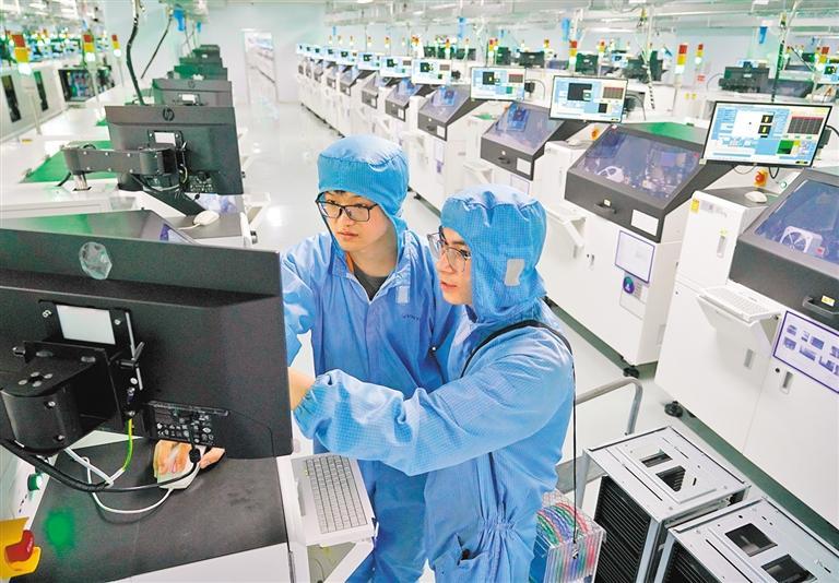 沿著總書(shū)記的足跡逐光前行——南昌LED產(chǎn)業(yè)發(fā)展掠影